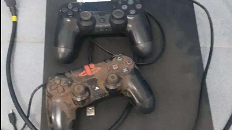 Recuperaron una PlayStation 4 robada tras dos allanamientos en Bariloche