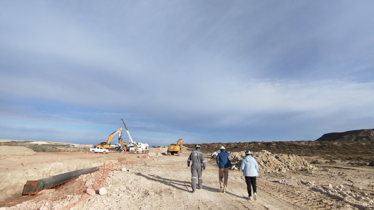 Río Negro fiscaliza el cumplimiento ambiental del proyecto de GNL en el Golfo San Matías