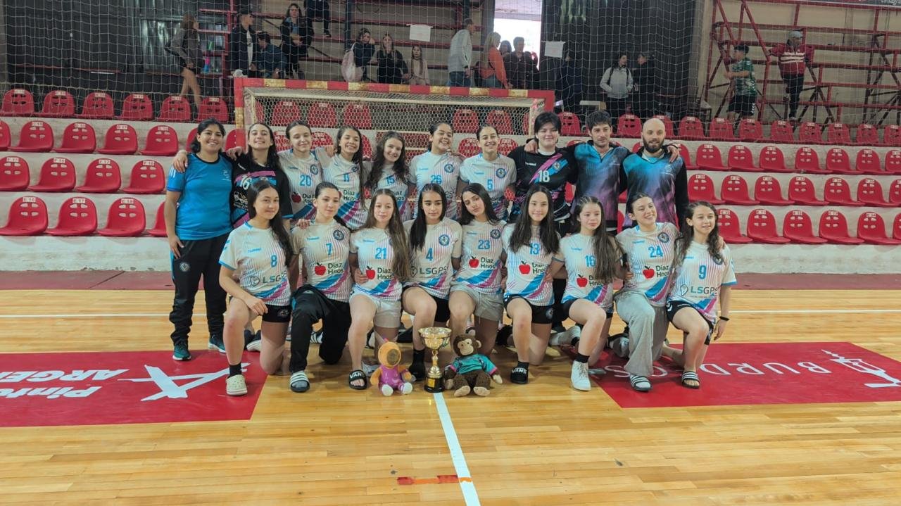 San Esteban se consagró campeón en handball femenino tras definición por penales en La Pampa