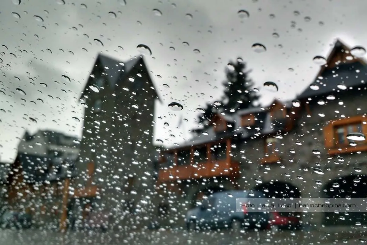 Semana fría en Bariloche: lluvias, aguanieve en la montaña y ráfagas de hasta 87 km/h