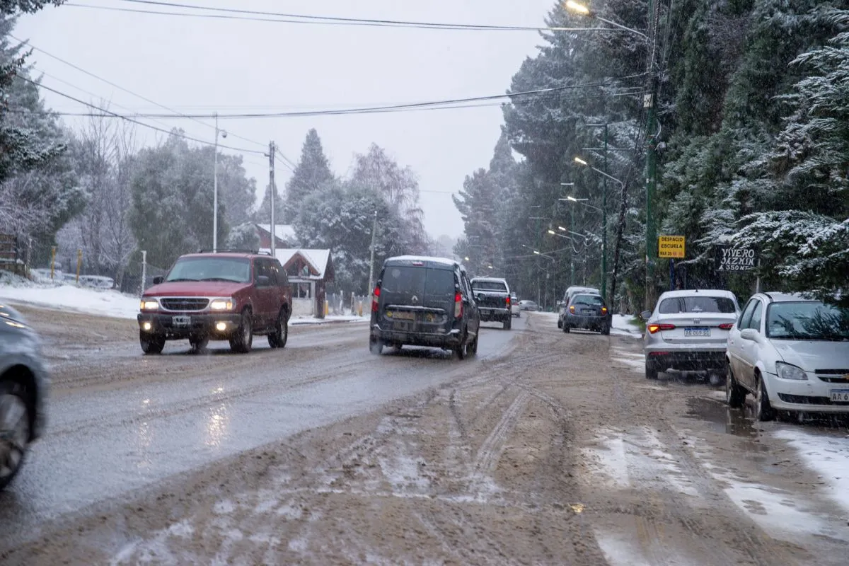 Suspendieron las clases de los turnos tarde y vespertino en Bariloche y Dina Huapi