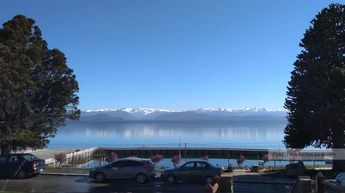 Tarde soleada y con buenas condiciones para navegar en Bariloche este lunes