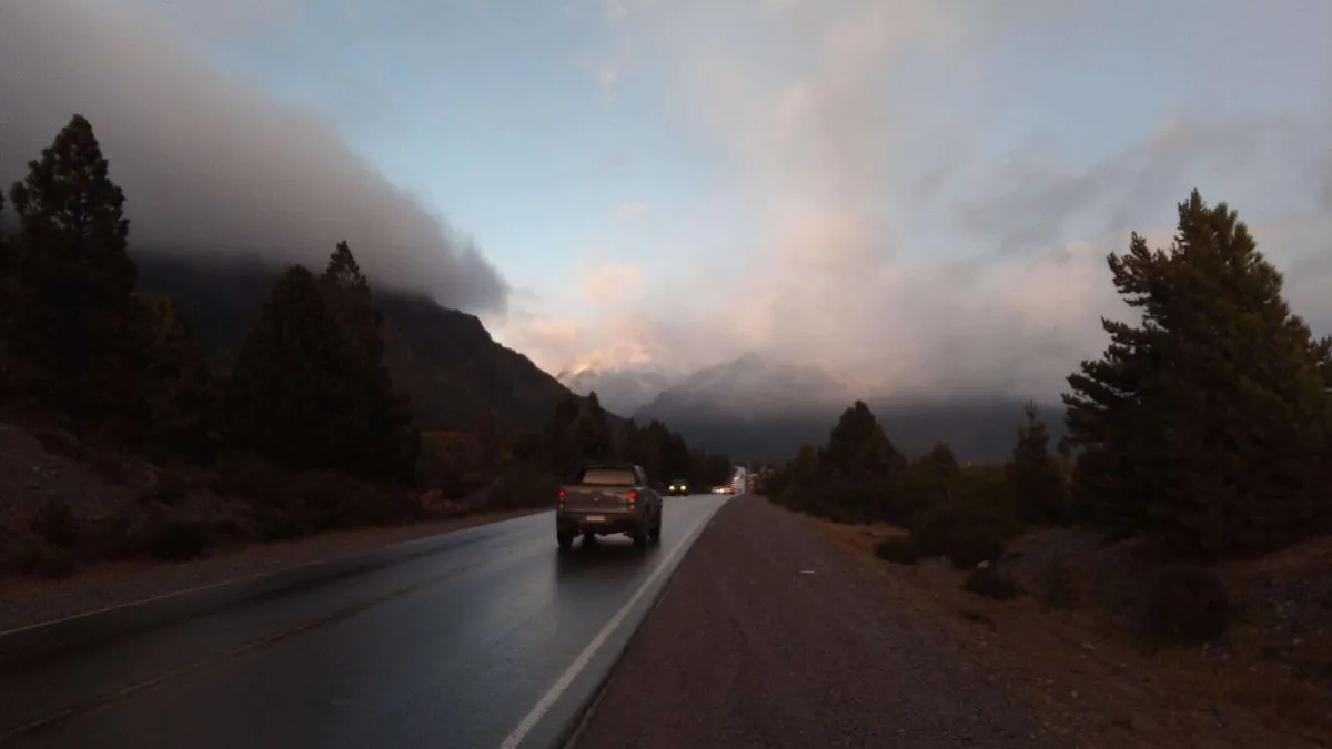 Todas las rutas habilitadas pero piden extrema precaución por hielo y calzadas húmedas