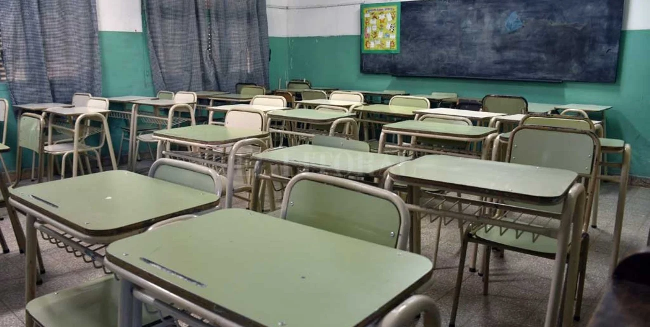 UnTER inicia un paro de 48 horas y posterga el inicio de clases hasta el miércoles
