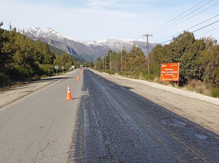 Vialidad ejecuta trabajos de mantenimiento en la Ruta 82 entre Virgen de las Nieves y Puente Negro