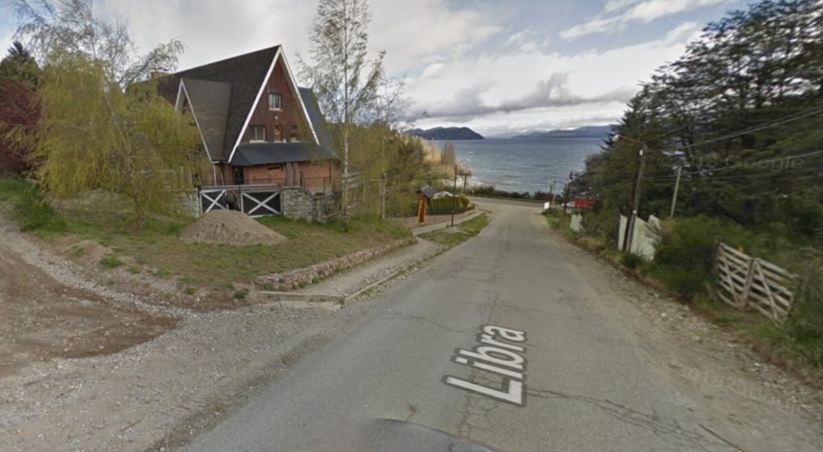 Violento asalto a matrimonio de ancianos en Playa Bonita: los maniataron con alambres y robaron la camioneta