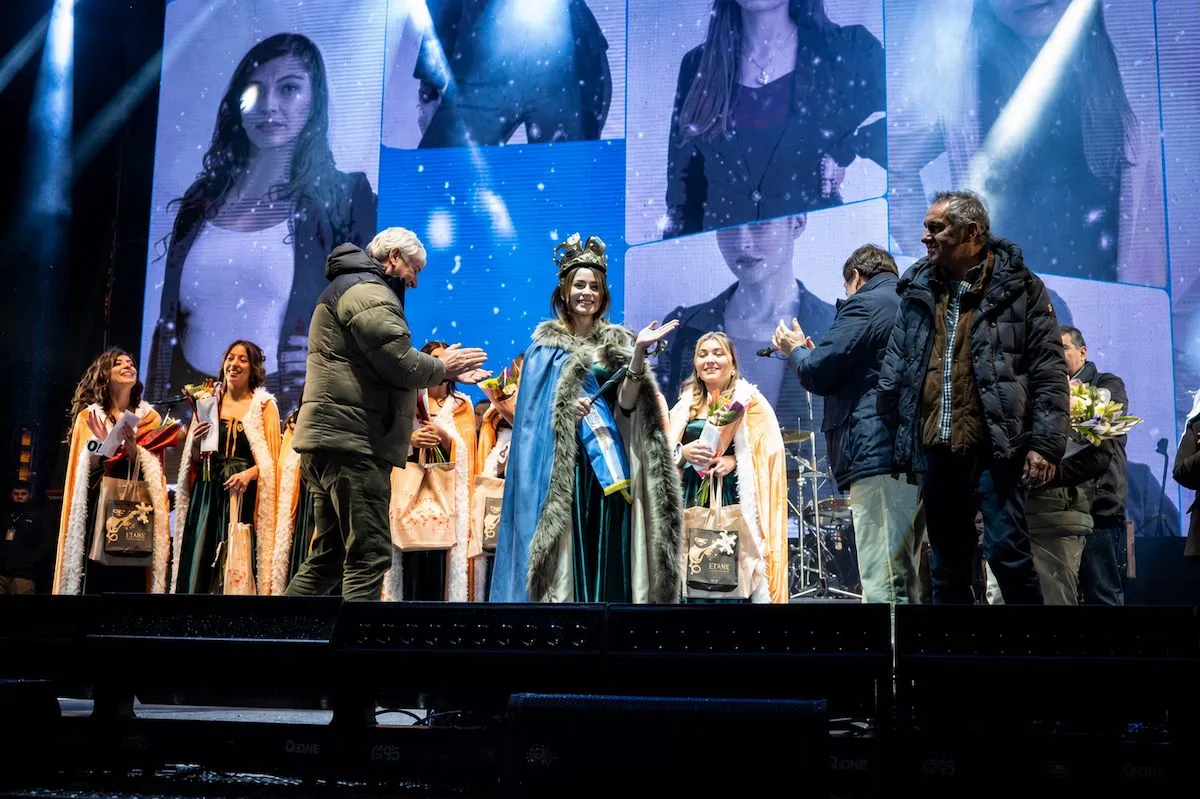Weretilneck destacó el éxito de la Fiesta de la Nieve y Cortés se emocionó hasta las lágrimas