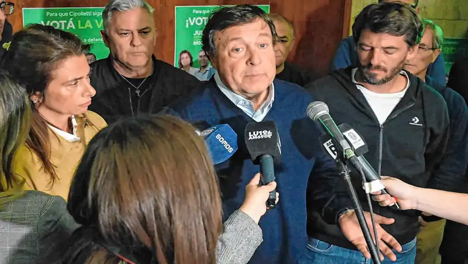 Weretilneck evalúa cambiar la fecha electoral tras quedar afuera de las negociaciones con Nación