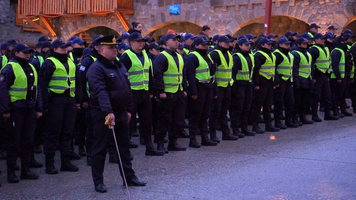 Weretilneck y Cortés presentaron los refuerzos policiales para la temporada invernal 2026